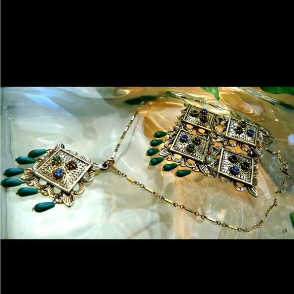 SARAH COVENTRY TEMPLE OF LIGHTS SIGNED DANGLE BROOCH LOT - Picture 9 of 13